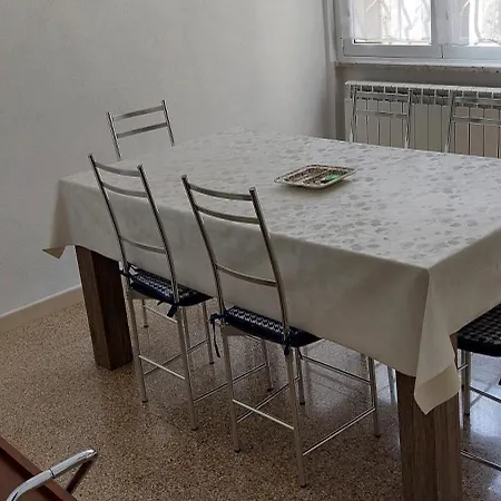 & Cinque Terre Apartment Moneglia