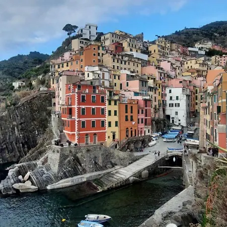 & Cinque Terre