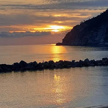 & Cinque Terre Apartment
