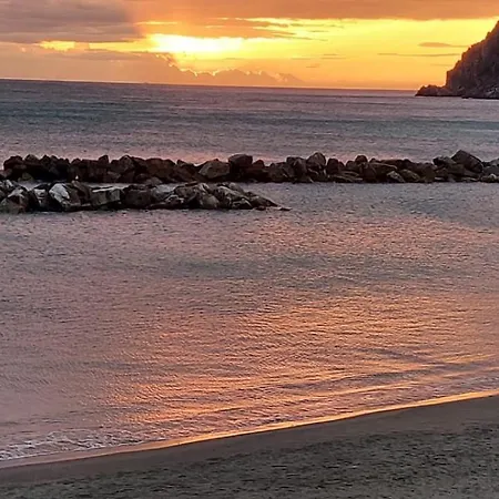 & Cinque Terre